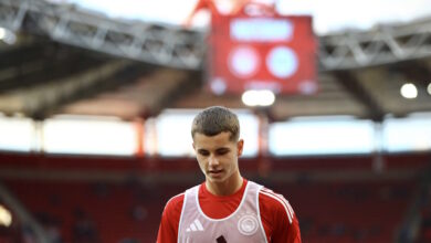 «Ο-Χρήστος-Μουζακίτης-είναι-ένας-από-τους-μέσους-που-απασχολούν-τη-Μάντσεστερ-Γιουνάιτεντ»-γράφει-το-sky-sports