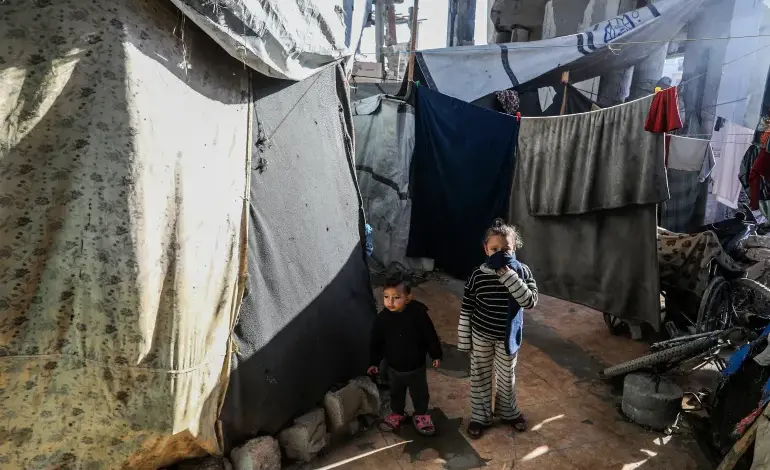 Γάζα:-Οι-κακές-καιρικές-συνθήκες-πλήττουν-τους-πιο-ευάλωτους-και-τους-τραυματίες