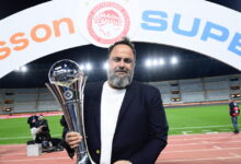 Ο-Βαγγέλης-Μαρινάκης-έγινε-ο-πιο-πετυχημένος-πρόεδρος-στο-ελληνικό-ποδόσφαιρο-μετά-την-κατάκτηση-του-betsson-super-cup-με-τον-Ολυμπιακό