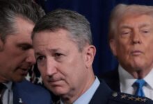 «absolute-resolve»:-Η-επιχείρηση-των-ΗΠΑ-κατά-του-Μαδούρο-–-Τα-150-αεροπλάνα-από-όλον-τον-κόσμο-και-το-σκοτάδι-στο-Καράκας