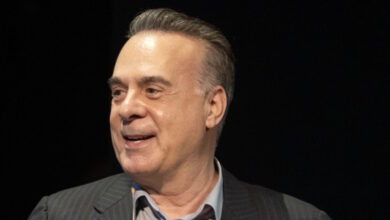 Φώτης-Σεργουλόπουλος:-Πρωτοχρονιά-στο-Παρίσι-και-βόλτες-στον-Σηκουάνα-με-την-παρέα-του