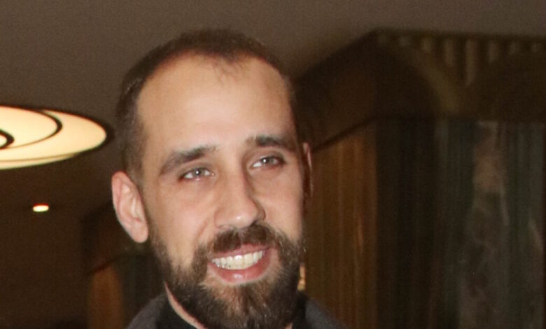 Ο-Βασίλης-Πορφυράκης-έγινε-για-πρώτη-φορά-πατέρας-και-έφτιαξε-το-μωρό-του-σε-μορφή-καρτούν