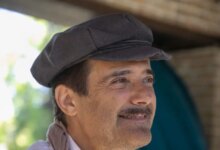 Ο-Γεράσιμος-Γεννατάς-σε-μπλόκο-αγροτών:-Βλέπουμε-μόνο-τρακτέρ,-ούτε-αυτοκίνητα-πολυτελείας,-ούτε-ferrari