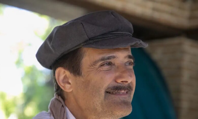 Ο-Γεράσιμος-Γεννατάς-σε-μπλόκο-αγροτών:-Βλέπουμε-μόνο-τρακτέρ,-ούτε-αυτοκίνητα-πολυτελείας,-ούτε-ferrari