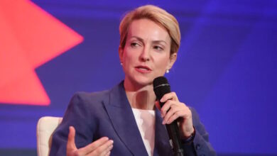 Κόντρα-ανάμεσα-σε-Αλεξάνδρα-Σδούκου-και-ΠΑΣΟΚ:-«Η-πιο-αδίστακτη-κυβέρνηση»-–-«Ψάχνετε-κάτι-για-να-αντιπαρατεθείτε-στην-κυβέρνηση»