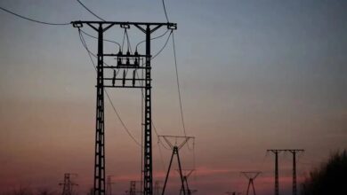 Χαμηλότερα-από-τις-γειτονικές-χώρες-έκλεισε-η-Ελλάδα-το-2025-στη-χονδρική-του-ηλεκτρικού-ρεύματος