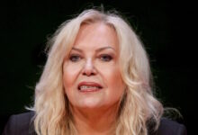 Σεμίνα-Διγενή-–-Γιώργος-Παπαδάκης:-Από-την-εκπομπή-«3-στον-αέρα»-στο-συγκινητικό-αντίο-της-δημοσιογράφου