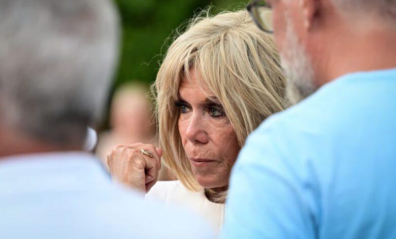 Ποινές-σε-10-πολίτες-για-διαδικτυακό-εκφοβισμό-της-Μπριζίτ-Μακρόν