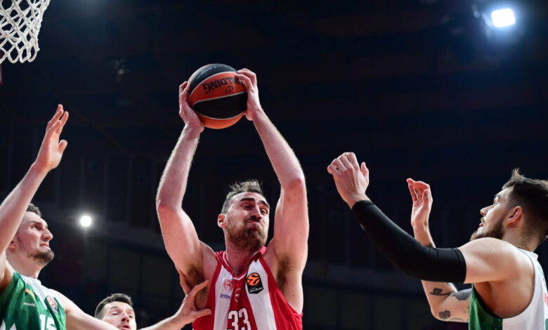 Φενέρμπαχτσε-–-Ολυμπιακός:-Τελευταία-στιγμή-θα-κριθεί-η-συμμετοχή-των-Μιλουτίνοφ-και-Νιλικίνα