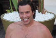 Στράτος-Τζώρτζογλου:-Στο-«Πορτραίτο-του-Ντόριαν-Γκρέι»-πολύς-κόσμος-ερχόταν-για-να-με-δει-γυμνό