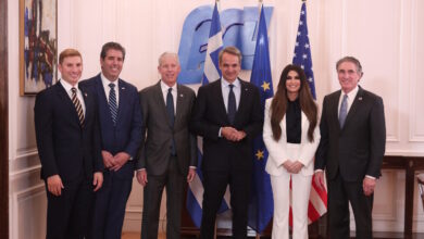 nyt-για-Κίμπερλι-Γκιλφόιλ:-«talk-of-the-town»-στην-Αθήνα-–-Από-τις-ενεργειακές-συμφωνίες-στις-εντυπωσιακές-εμφανίσεις