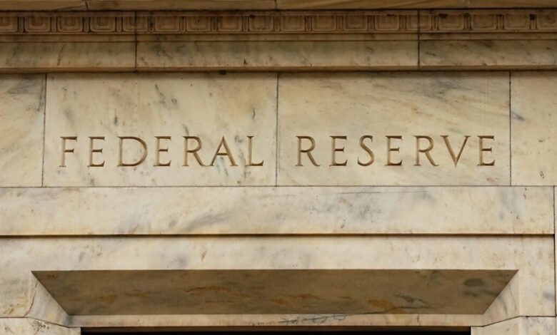 fed:-Ανοίγει-τα-χαρτιά-του-ο-Ντόναλντ-Τραμπ-–-Την-επόμενη-εβδομάδα-ανακοινώνεται-ο-νέος-πρόεδρος-στην-θέση-του-Τζερόμ-Πάουελ