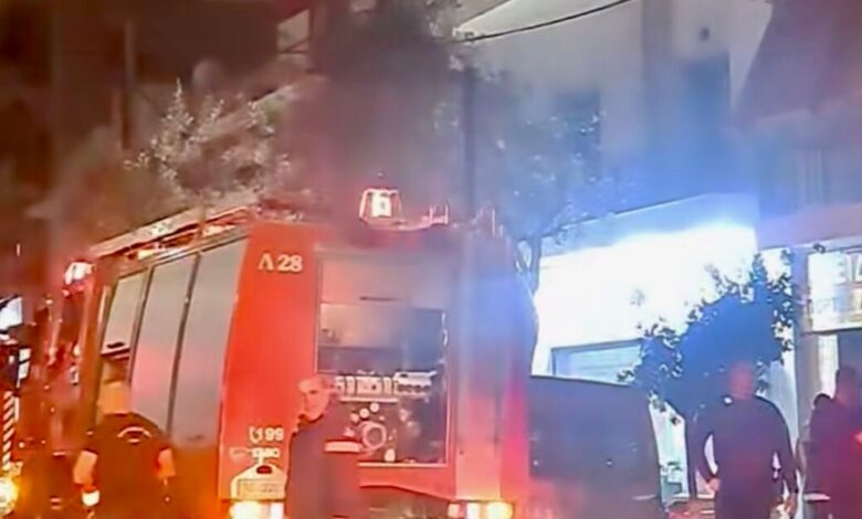 Πειραιάς:-Φωτιά-σε-σουβλατζίδικο-στην-λεωφόρο-Χατζηκυριακού