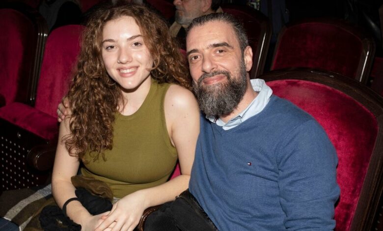 Σωτήρης-Τσαφούλιας:-h-σπάνια-δημόσια-εμφάνισή-του-με-την-κόρη-του,-Δέσποινα