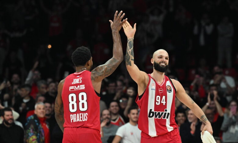 Ολυμπιακός-–-Μπαρτσελόνα-ανάλυση:-Το-πλήρες-ρόστερ-με-τους-καθοριστικούς-Τζόουνς-και-Φουρνιέ