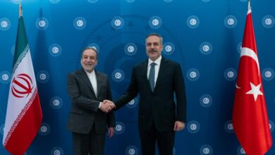 Το-Ιράν-είναι-έτοιμο-και-για-διαπραγματεύσεις-και-για-πόλεμο,-λέει-ο-Αραγτσί