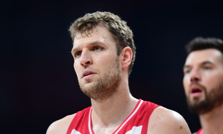 Ο-Σάσα-Βεζένκοφ-τιμωρήθηκε-με-αποκλεισμό-μίας-αγωνιστικής-στην-gbl-για-την-αποβολή-του-στο-Κολοσσός-Ρόδου-–-Ολυμπιακός