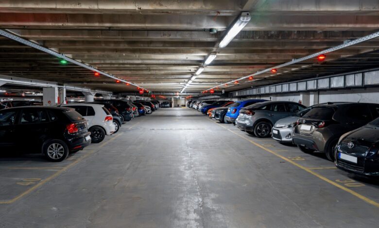 Αθήνα:-Για…-γερά-πορτοφόλια-οι-τιμές-στα-ιδιωτικά-παρκινγκ-–-Ανοδικό-ράλι-στα-ενοίκια-για-μία-θέση-στάθμευσης