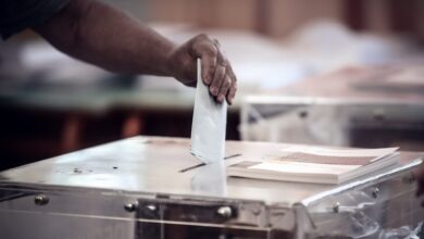 Δημοσκοπήσεις:-Ποιος-«φοβάται»-την-Καρυστιανού-–-ΠΑΣΟΚ-και-Τσίπρας-ψάχνουν-«ρεύμα»