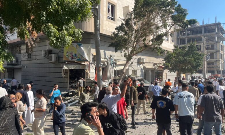 Ισχυρή-έκρηξη-σε-λιμάνι-του-Ιράν-Διαψεύδεται-πως-σκοτώθηκε-ο-διοικητής-του-Ναυτικού