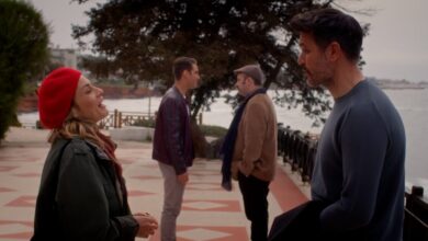 hotel-elvira-–-επόμενα-επεισόδια:-Ο-Χάρι-υπόσχεται-στην-Ελβίρα-πως-αν-βγουν-για-δείπνο,-θα-της-αποκαλύψει-γιατί-ήρθε-στο-νησί