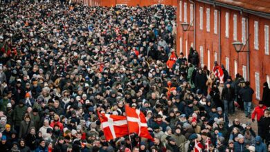 «Ντόναλντ-Τραμπ,-ζήτα-συγγνώμη»:-Πάνω-από-10.000-άνθρωποι-στη-Δανία-διαδήλωσαν-κατά-του-Αμερικανού-προέδρου