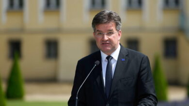 Σλοβακία:-Παραιτήθηκε-ο-σύμβουλος-εθνικής-ασφαλείας-της-χώρας-μετά-τη-δημοσίευση-μηνυμάτων-του-με-τον-Επστάιν