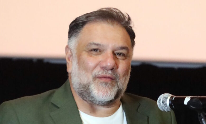 Γρηγόρης-Αρναούτογλου:-Η-συγκινητική-ανάρτηση-για-τον-θάνατο-της-μητέρας-του-–-«Περνάει-πολύ-γρήγορα-ο-χρόνος»