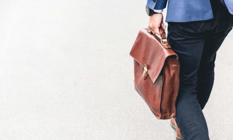 Αυξημένες-ασφαλιστικές-εισφορές-2026:-Πότε-θα-αναρτηθούν-τα-νέα-ειδοποιητήρια-των-ελεύθερων-επαγγελματιών-και-τι-πρέπει-να-γνωρίζετε