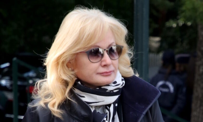 Η-Αγγελική-Νικολούλη-3-μήνες-μετά-τον-θάνατο-της-μητέρας-της:-Το-σπίτι-άδειο,-η-σιωπή-ασήκωτη