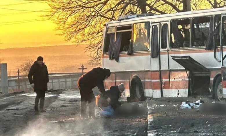 Πάνω-από-12-εργάτες-νεκροί-μετά-από-ρωσική-επίθεση-με-drone-σε-λεωφορείο-στην-Ουκρανία