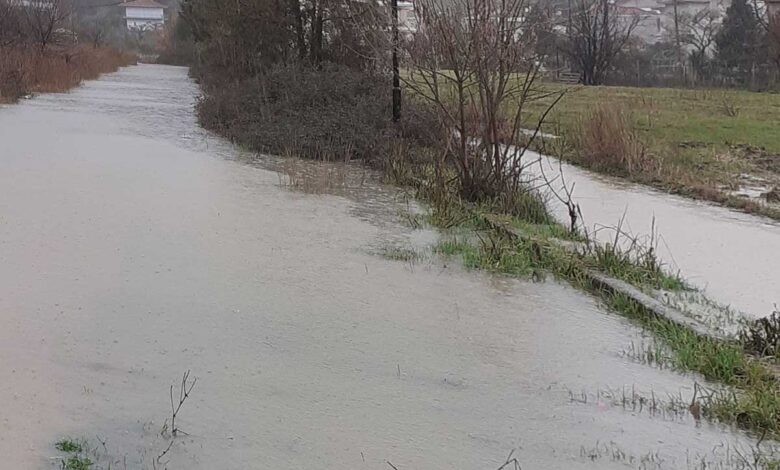Ξαναπλημμύρισε-ο-οικισμός-Τρίκκη-στα-Τρίκαλα-–-Στο-ίδιο-έργο-θεατές