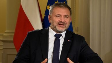 Πολωνία:-Πρόστιμο-στον-υπουργό-Δικαιοσύνης-επειδή-δεν-έδωσε-προτεραιότητα-σε-πεζή-–-Έδινε-συνέντευξη-ενώ-οδηγούσε