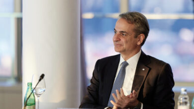 Μητσοτάκης:-«Το-δίλημμα-δεν-είναι-Μητσοτάκης-ή-χάος»-–-Τα-μηνύματα-που-στέλνει-στην-Τουρκία