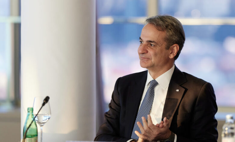 Συνταγματική-αναθεώρηση:-Η-δύσκολη-«εξίσωση»-των-συναινέσεων,-τα-κρίσιμα-άρθρα-και-το-πολιτικό-μπρα-ντε-φερ