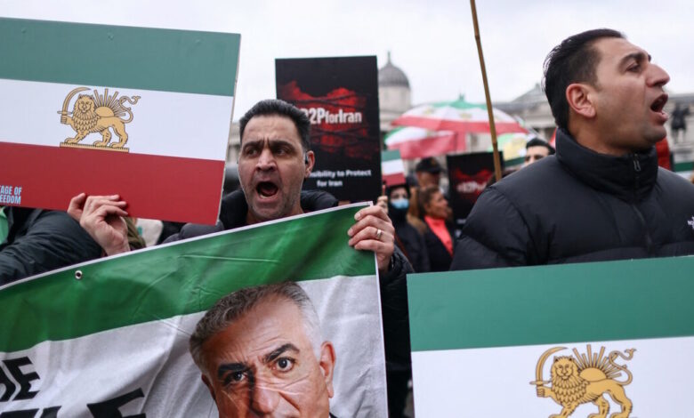 Ο-Ρεζά-Παχλαβί-καλεί-τους-Ιρανούς-του-εξωτερικού-σε-παγκόσμιες-διαδηλώσεις-κατά-του-καθεστώτος-στις-14-Φεβρουαρίου