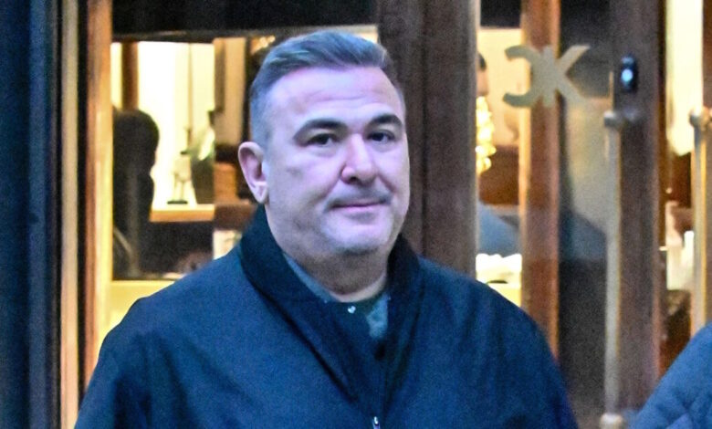 Αντώνης-Ρέμος:-«Όλα-καλά»-είπε-ο-τραγουδιστής-για-την-περιπέτεια-υγείας-και-τη-νοσηλεία-της-μητέρας-του