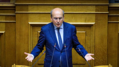 Κωστής-Χατζηδάκης:-live-η-παρουσίαση-του-νομοσχεδίου-κατά-της-γραφειοκρατίας