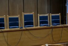 Θεσσαλονίκη:-12-μήνες-με-αναστολή-στην-57χρονη-που-δάγκωσε-το-αυτί-του-συντρόφου-της-για-μια-γάτα