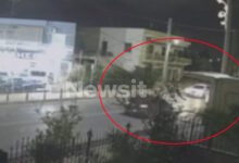 Νέα-Πέραμος:-Βίντεο-ντοκουμέντο-με-το-αυτοκίνητο-των-εκτελεστών-να-περνά-δίπλα-από-περιπολικό-μετά-την-αρπαγή-του-27χρονου