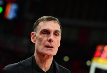 «Μπαρτζώκα-ψυχάρα,-Ολυμπιακάρα»-φώναξαν-οι-οπαδοί-των-ερυθρολεύκων-στο-ματς-στην-έδρα-του-Αστέρα-Τρίπολης