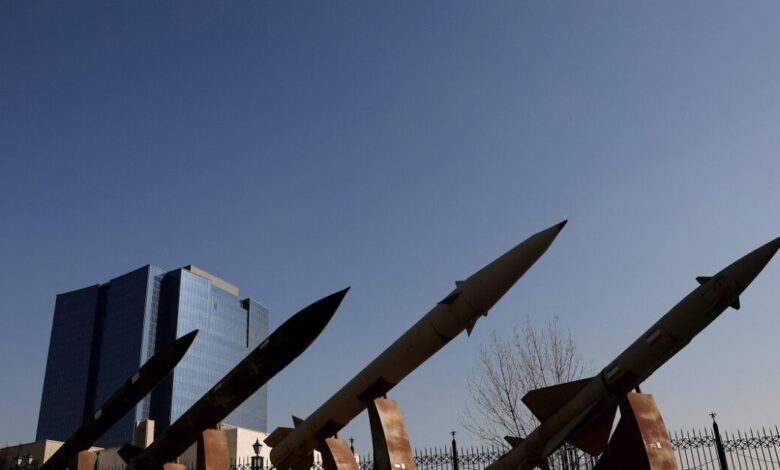 Ανατροπή-με-τις-συνομιλίες-ΗΠΑ-και-Ιράν:-Θα-διεξαχθούν-κανονικά-την-Παρασκευή-στο-Ομάν