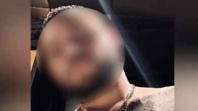 Νέα-Πέραμος:-Καταθέτει-ο-πατέρας-του-27χρονου-–-Οι-τεταμένες-σχέσεις-τους-και-ο-εμπρησμός-δύο-αυτοκινήτων