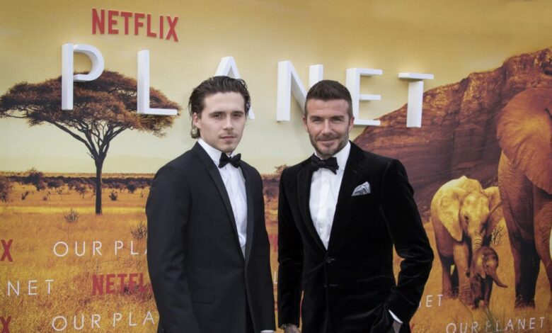 Ο-Μπρούκλιν-Μπέκαμ-«έσβησε»-το-τατουάζ-που-είχε-στο-χέρι-του-για-τον-πατέρα-του-Ντέιβιντ-Μπέκαμ