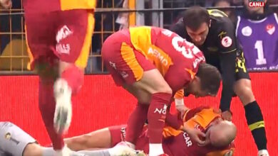 Ανατριχιαστική-εναέρια-σύγκρουση-στο-Γαλατάσαραϊ-–-Ινσταμπούλσπορ,-ο-Γιλμάζ-έτρεξε-και-τράβηξε-τη-γλώσσα-του-Κουτουτσού