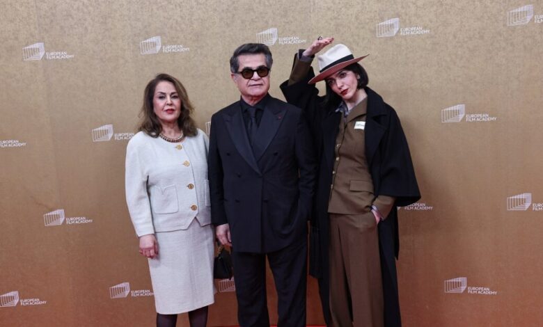 Ο-σκηνοθέτης-Τζαφάρ-Παναχί-φοβάται-ότι-ο-λαός-του-Ιράν-θα-θυσιαστεί-κατά-τις-διαπραγματεύσεις-με-τις-ΗΠΑ