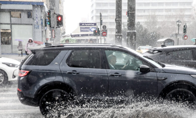Καιρός-σήμερα:-Έντονα-φαινόμενα-σε-Αττική-και-Θεσσαλονίκη-–-Καταιγίδες-στο-ανατολικό-Αιγαίο