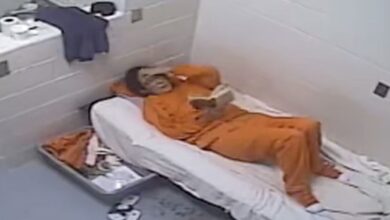 Βίντεο-με-την-Γκισλέιν-Μάξγουελ-μέσα-στο-κελί-της-φυλακής-–-Νέο-οπτικό-υλικό-από-τους-φακέλους-Επστάιν