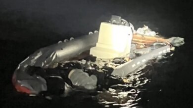 Χίος:-Το-φουσκωτό-που-μετέφερε-τους-39-μετανάστες-και-συγκρούστηκε-με-το-σκάφος-του-λιμενικού