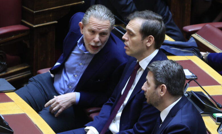 «Βαριά»-εβδομάδα-η-επόμενη-για-το-ΠΑΣΟΚ:-Το-ξεκαθάρισμα-λογαριασμών,-το-σημείο-μηδέν-και-οι-απαιτήσεις-Δούκα